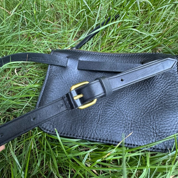 Madewell Leather Belt Bag / Black / The Simple Pouch Belt Bag / Every Day Style - Picture 4 of 13